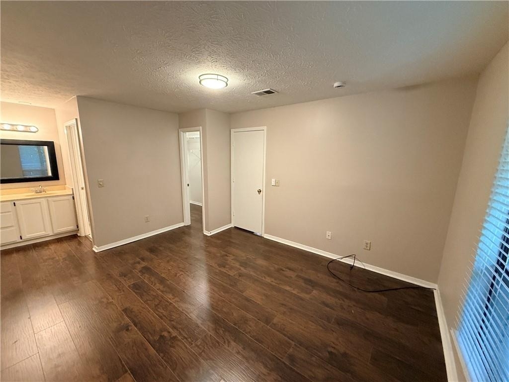 423 Warm Springs Circle - Photo 17