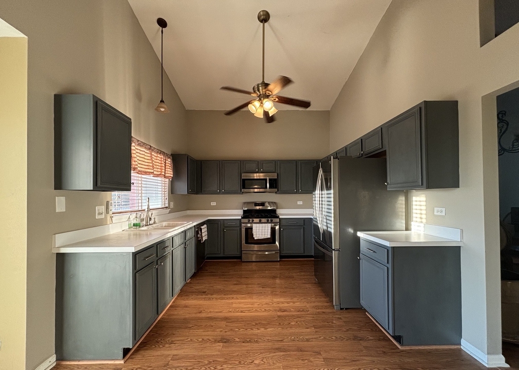 2081 Litchfield Lane - Photo 4