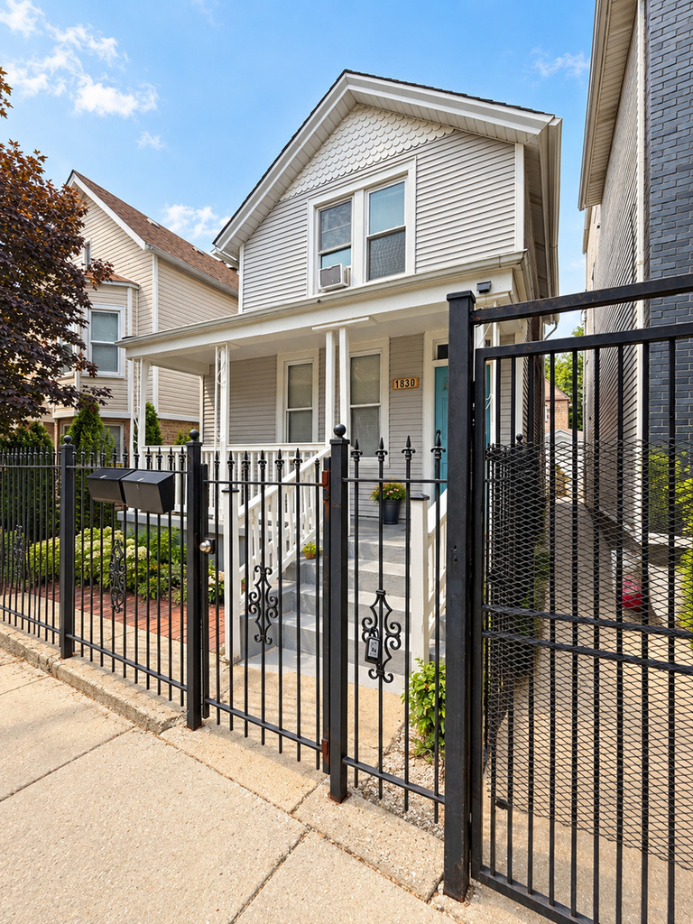 1830 N Mozart Street - Photo 0