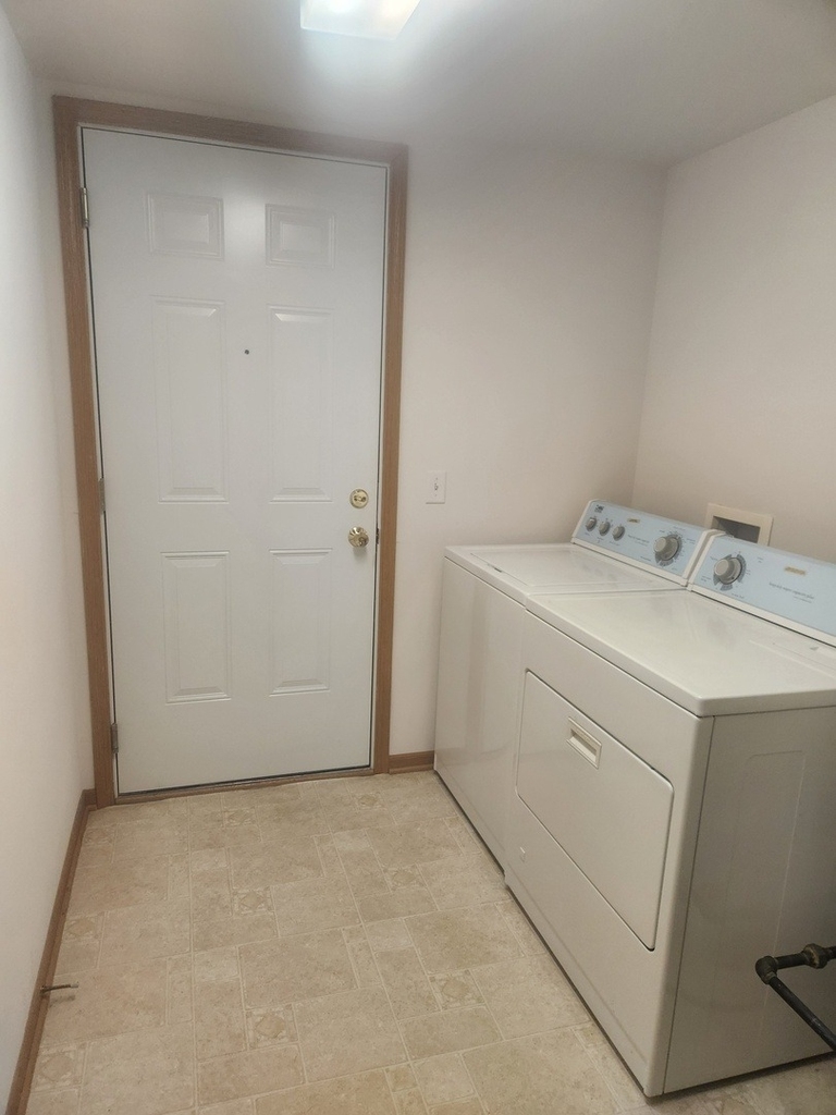 16661 Liberty Circle - Photo 6