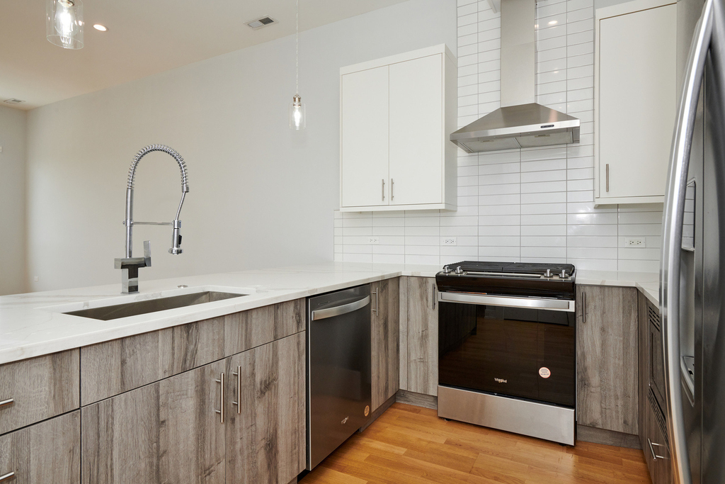 2139 W Madison Street - Photo 2