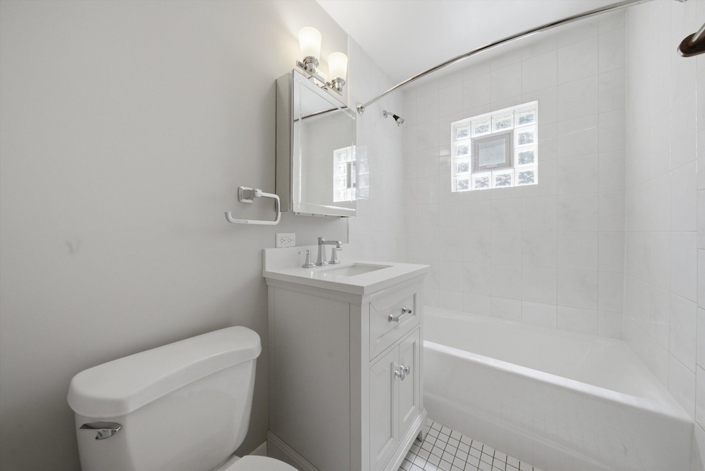 586 S Hawthorne Avenue - Photo 17