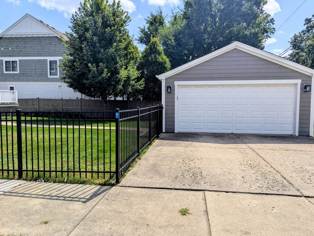 586 S Hawthorne Avenue - Photo 32