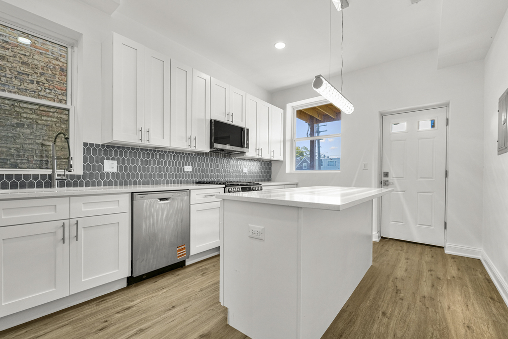 4751 W Monroe Street - Photo 9