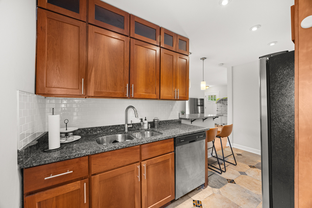 1625 Heidorn Avenue - Photo 6