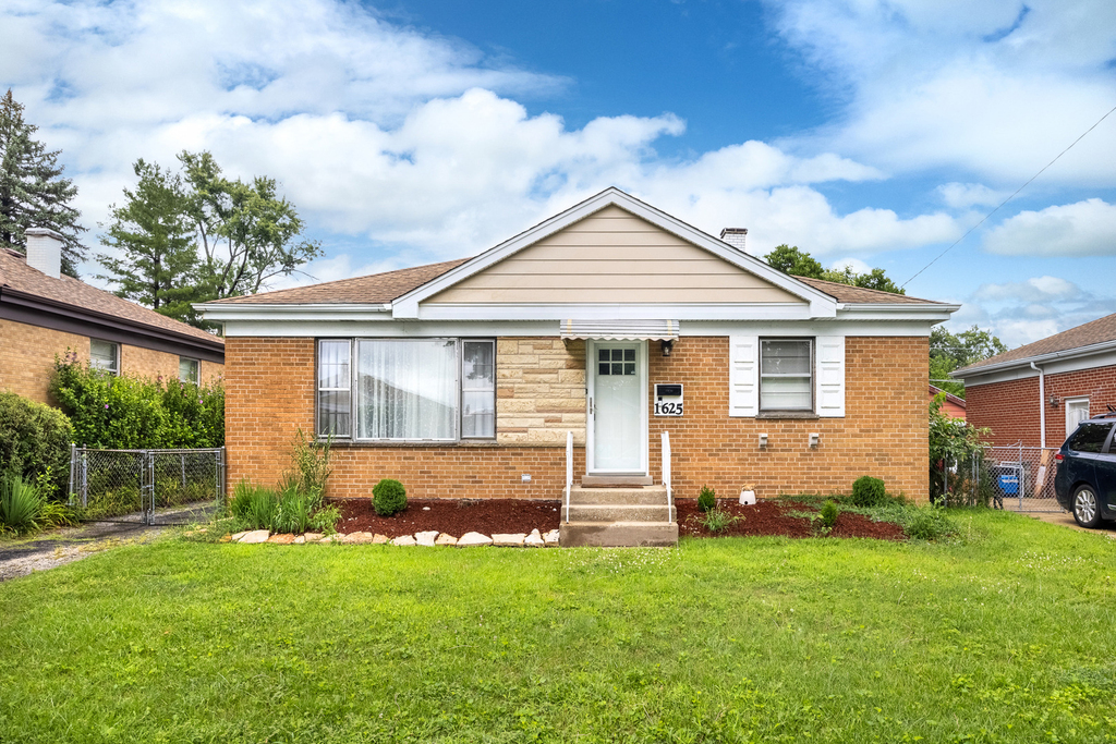1625 Heidorn Avenue - Photo 0