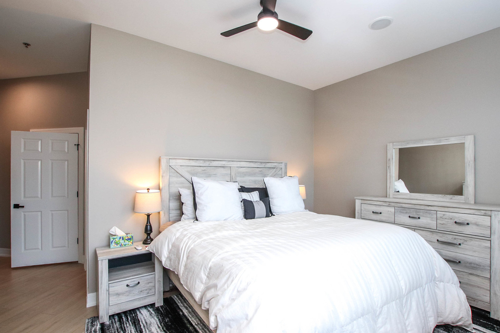 340 W Superior Street - Photo 17