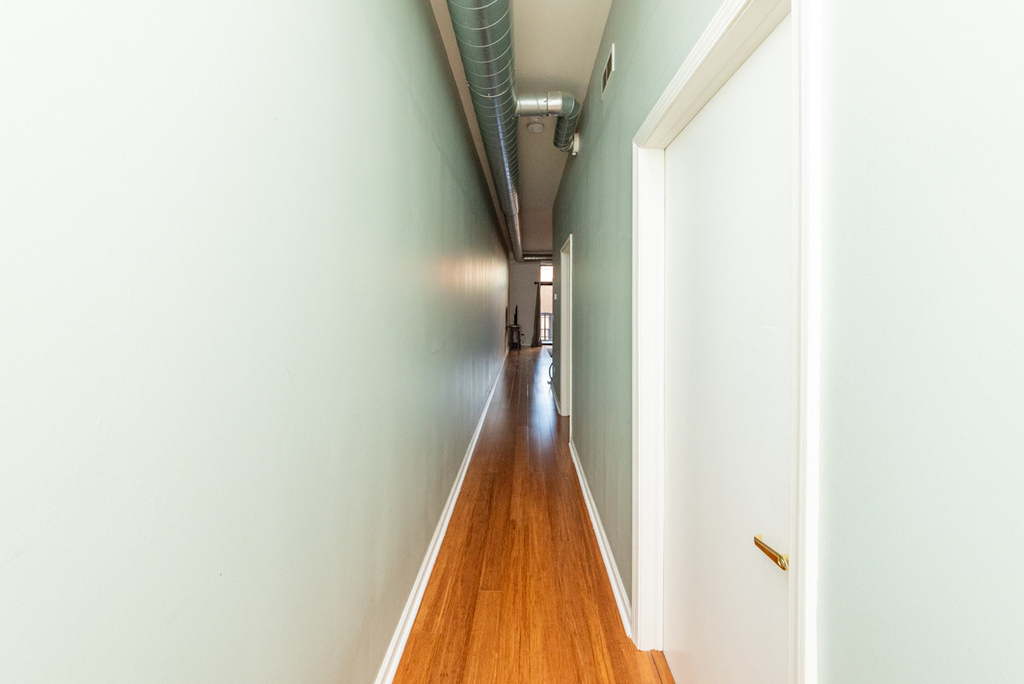 950 W Leland Avenue - Photo 9
