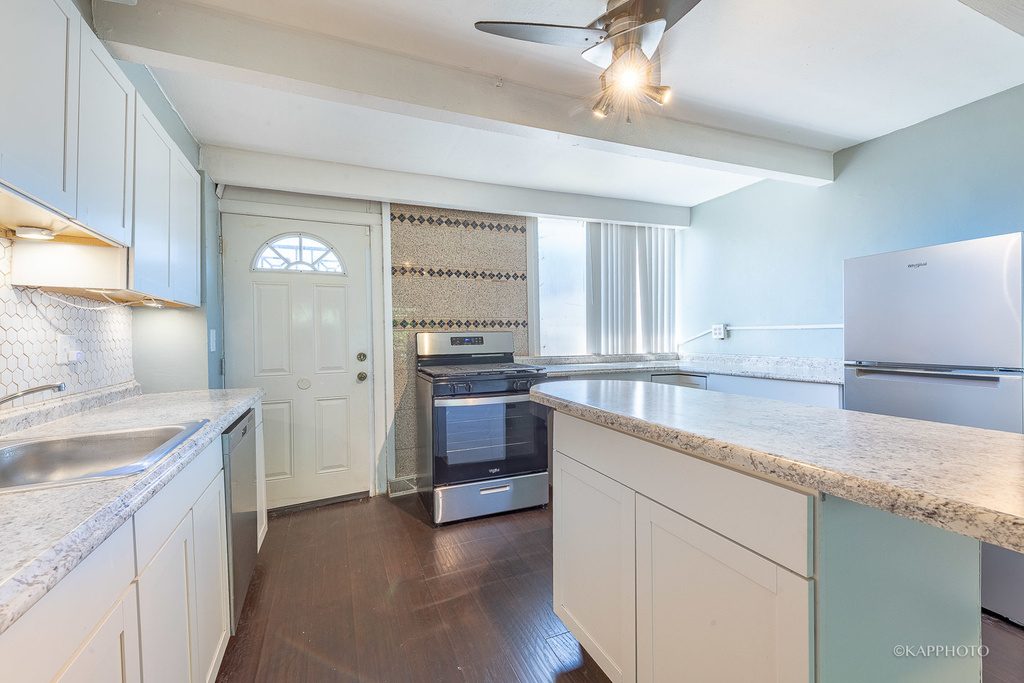 4800 S Drexel Boulevard - Photo 10