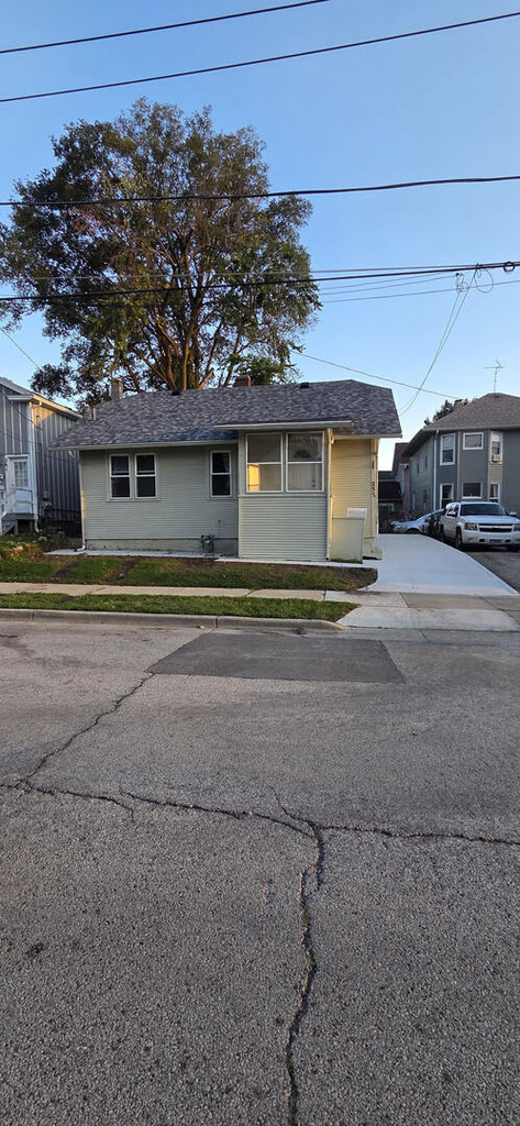 257 Franklin Boulevard - Photo 1