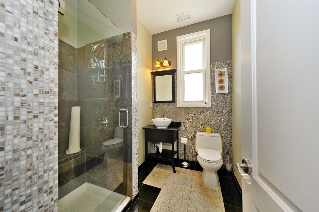 2650 W Logan Boulevard - Photo 10