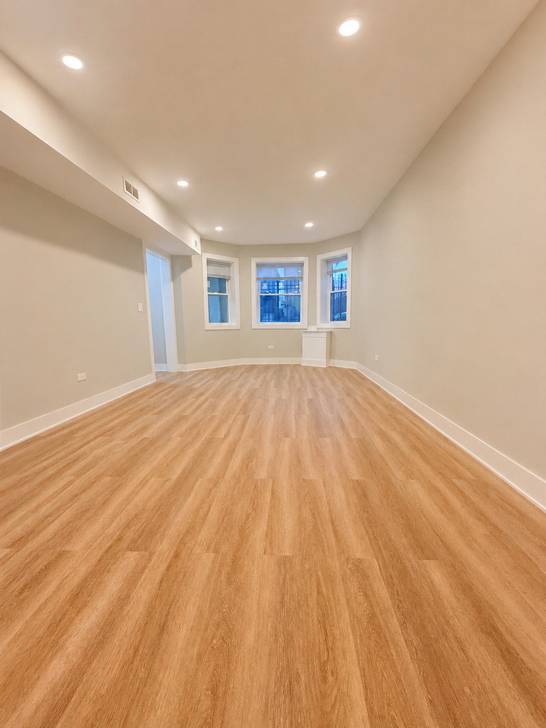 2850 N Avers Avenue - Photo 7