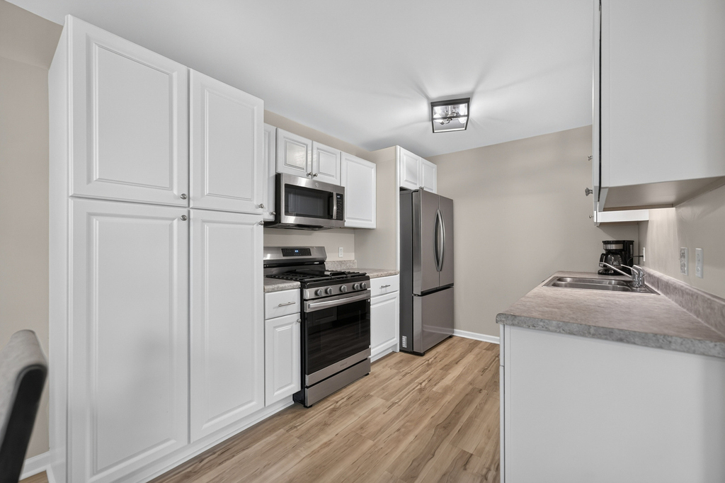 665 Thorntree Court - Photo 8