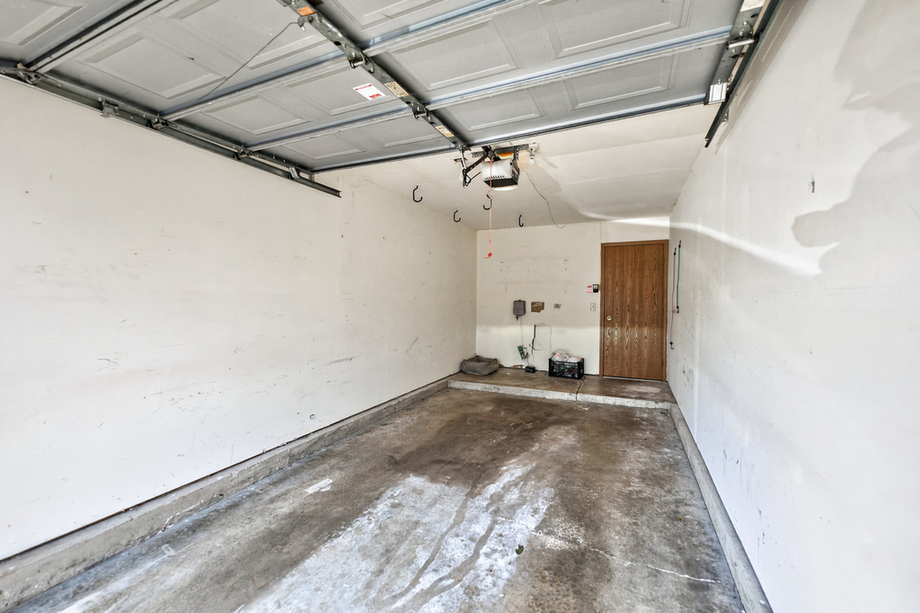 665 Thorntree Court - Photo 22