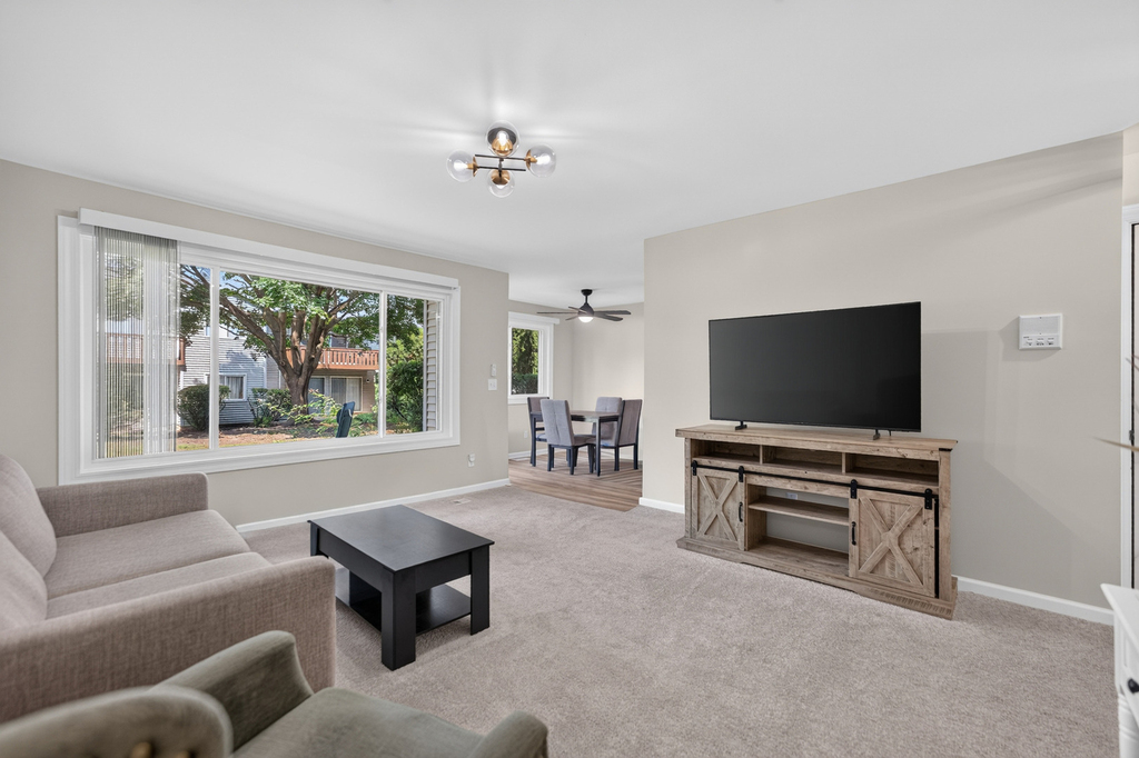 665 Thorntree Court - Photo 3