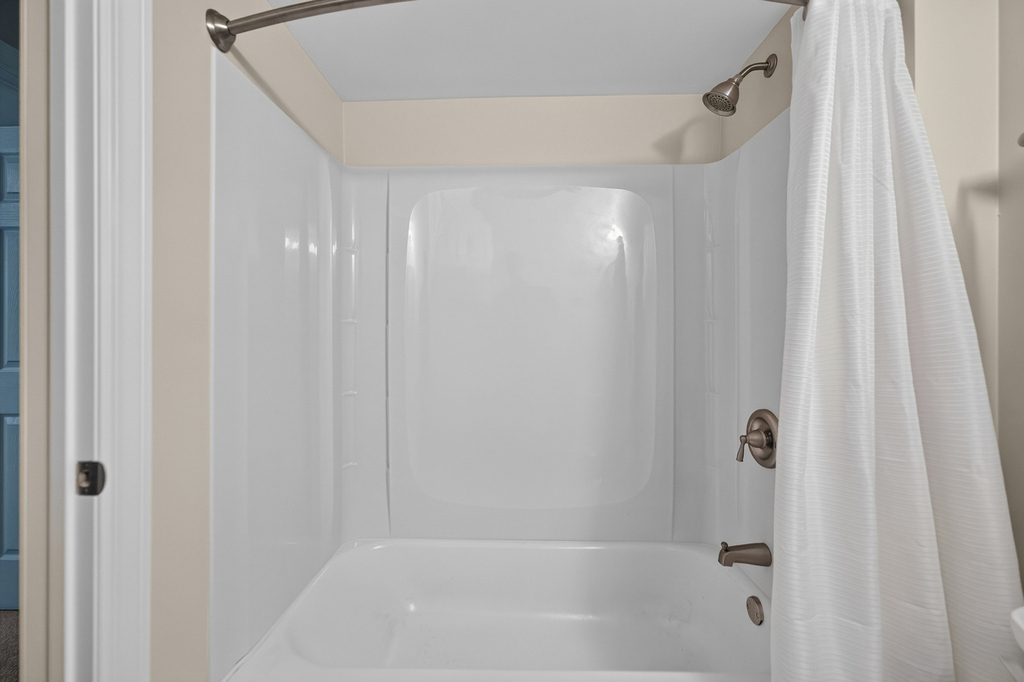 665 Thorntree Court - Photo 17