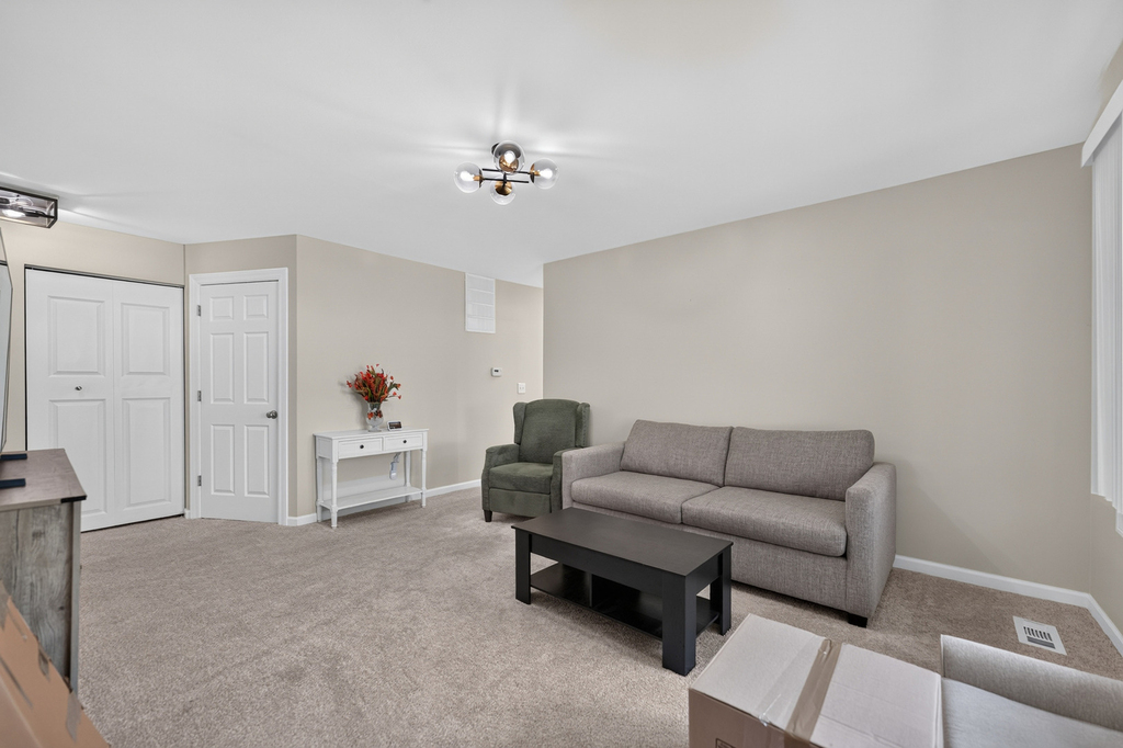 665 Thorntree Court - Photo 5