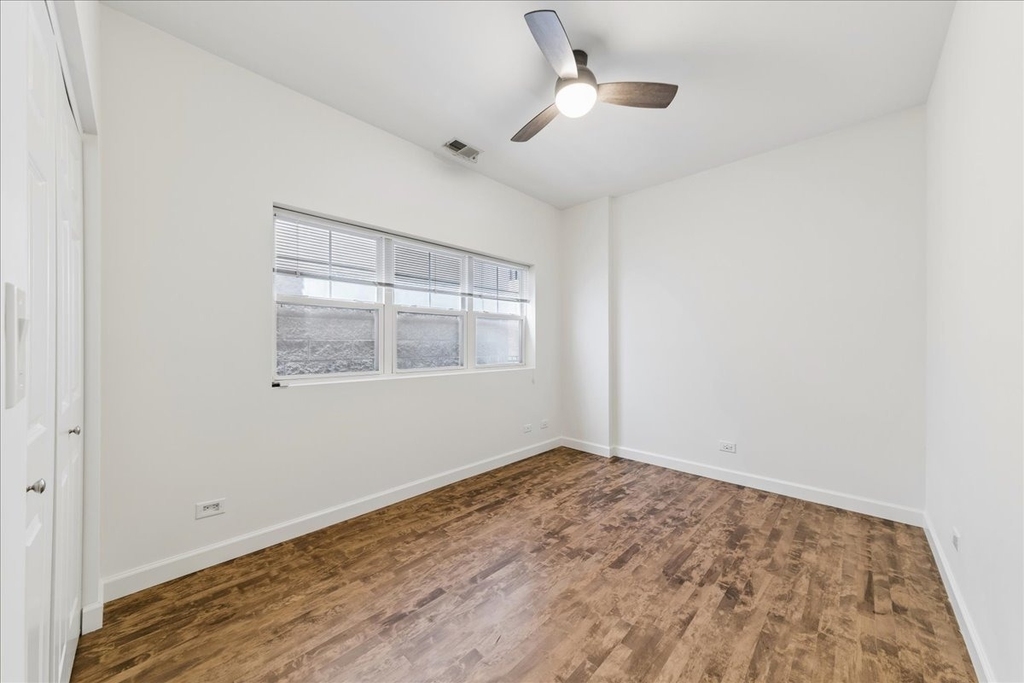 1046 W Fulton Market - Photo 9