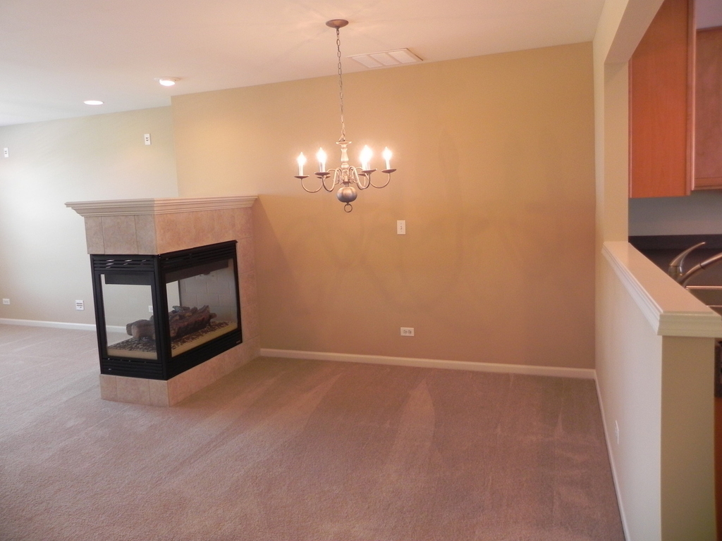 1137 Reserve Drive - Photo 2