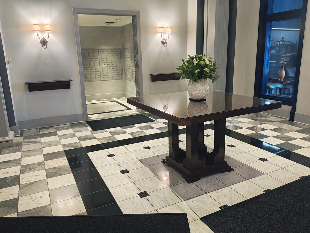 70 W Huron Street - Photo 2