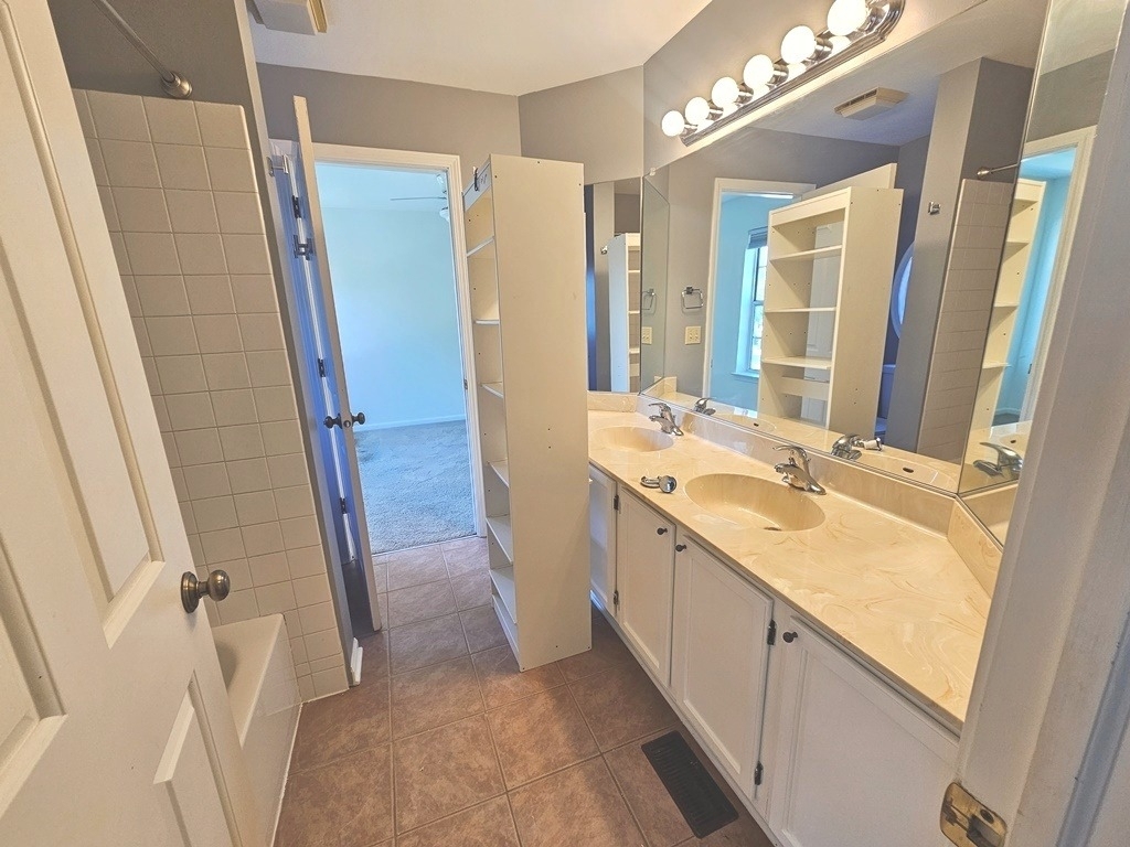 1605 W Portsmith Lane - Photo 10