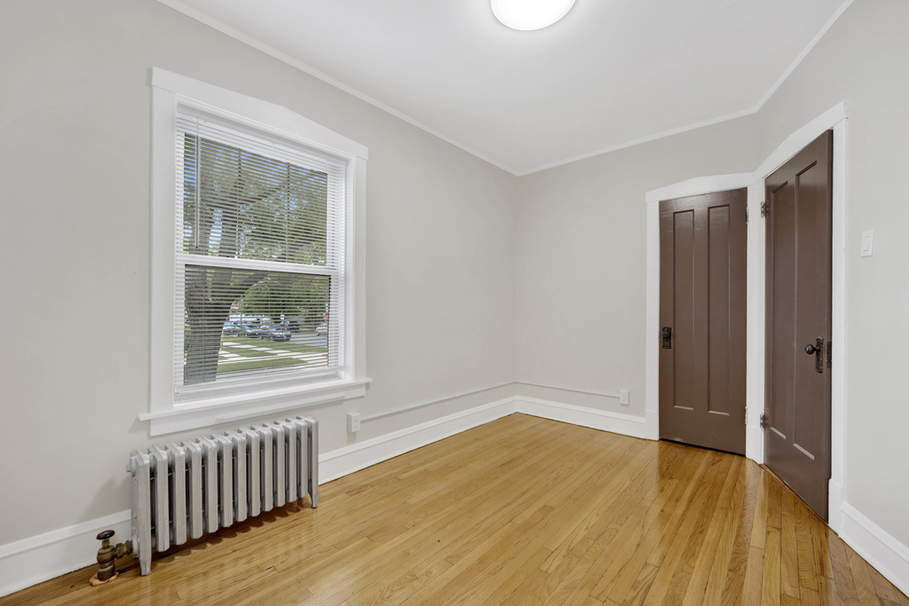 4742 W Roscoe Street - Photo 13