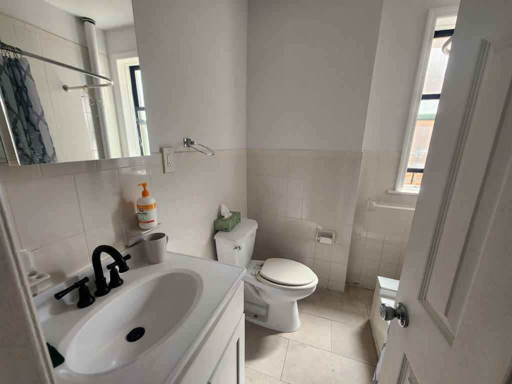600 West 138th Street - Photo 5
