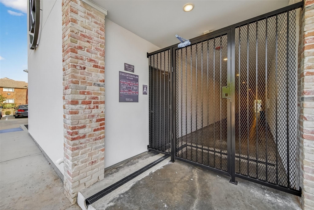 2445 Shadow View Lane - Photo 11