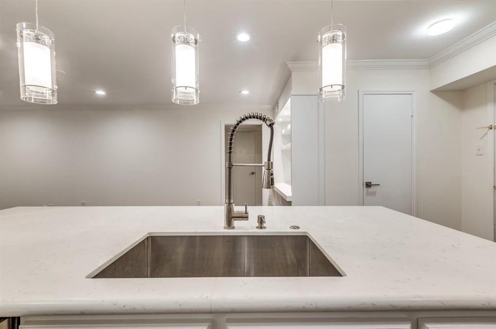 357 N Post Oak Lane - Photo 16