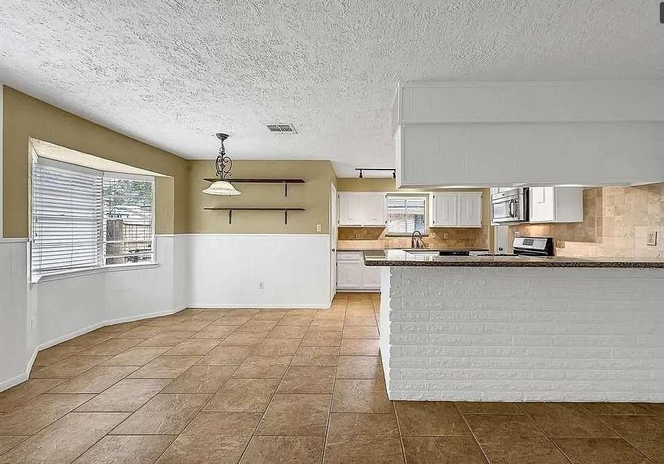 9611 Crail Drive - Photo 4