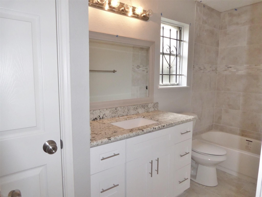 12902 Southspring Drive - Photo 11