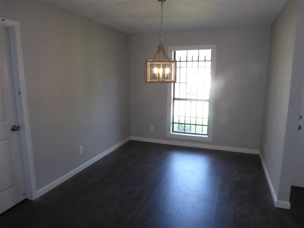 12902 Southspring Drive - Photo 4