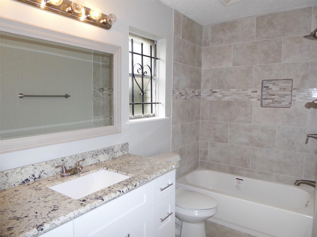 12902 Southspring Drive - Photo 18