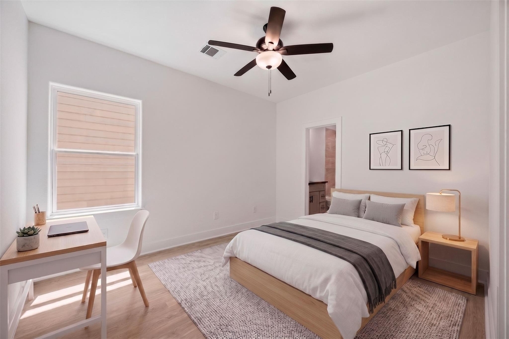 2213 Lee Street - Photo 9
