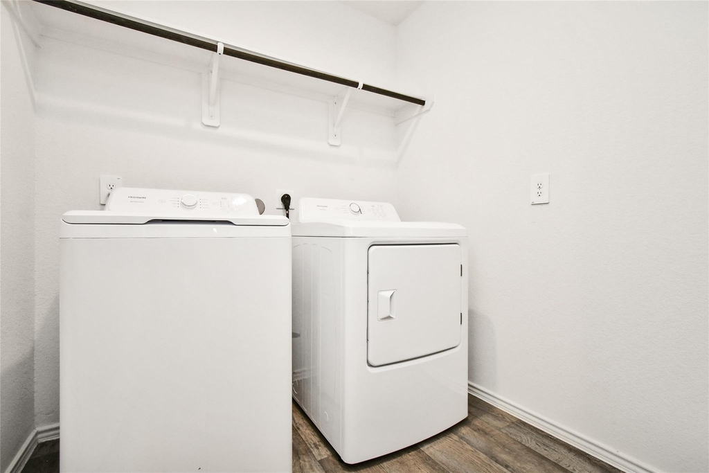 4243 Bromham Farms Drive - Photo 31
