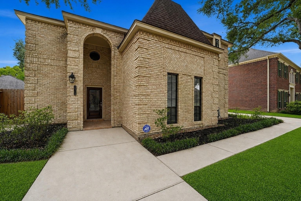 20719 Castle Bend Drive - Photo 2