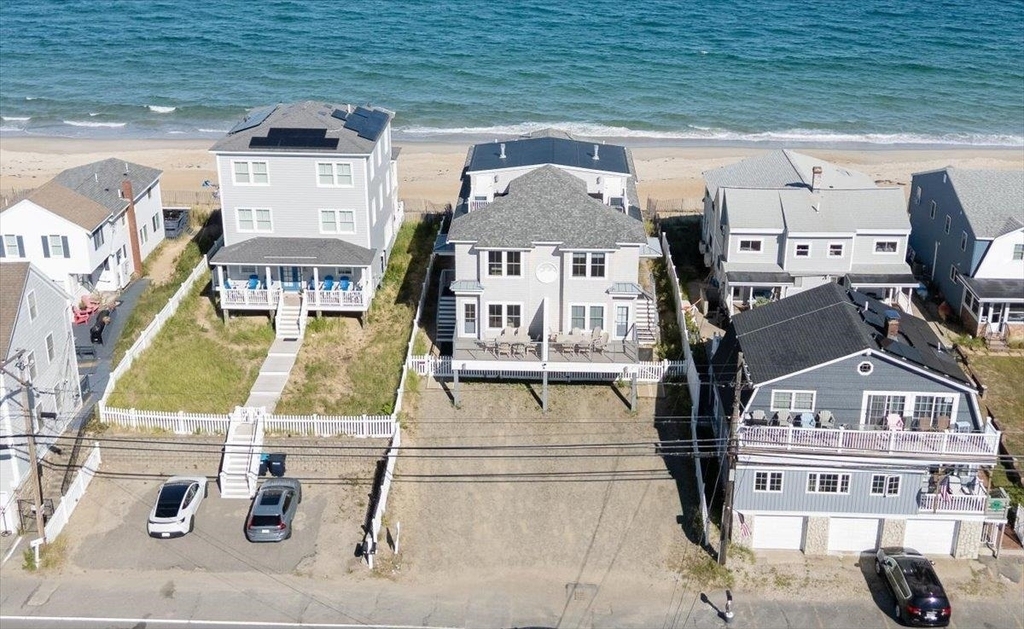 220 North End - Photo 1