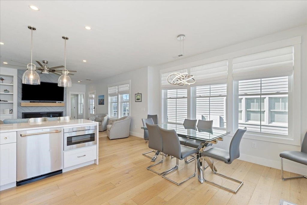 220 North End - Photo 11