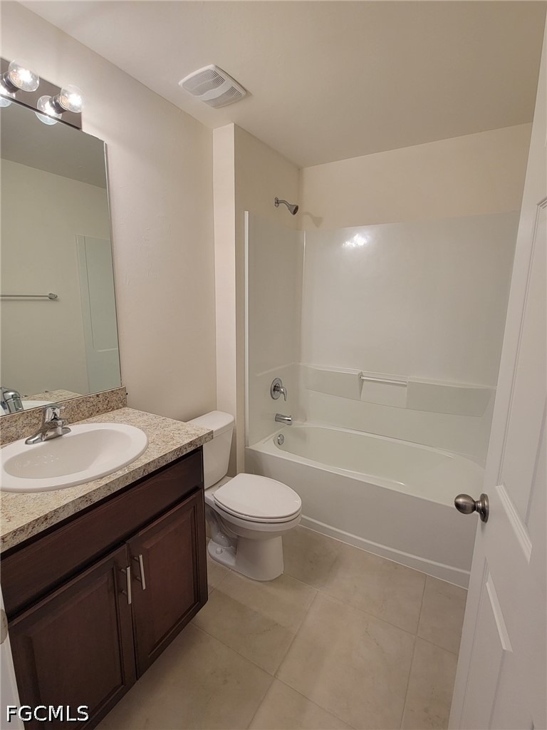 2603 65th Street W - Photo 2