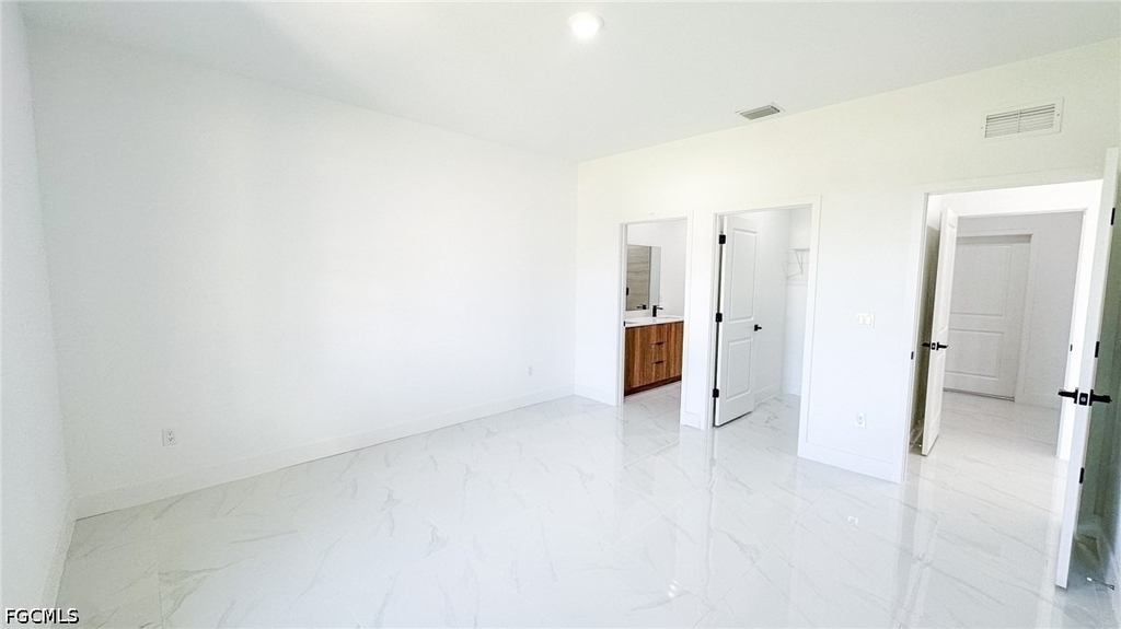 705 Avondale Street E - Photo 20