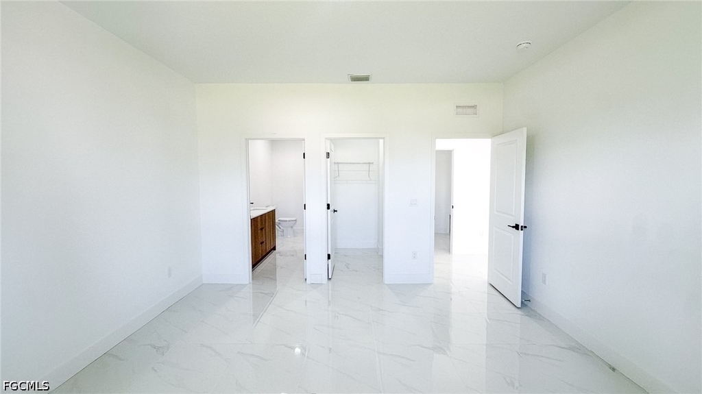 705 Avondale Street E - Photo 19