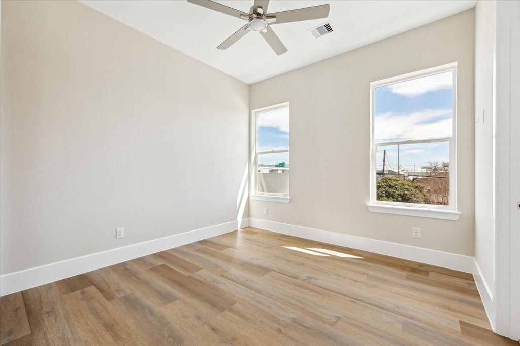 5613 Leonard Street - Photo 5