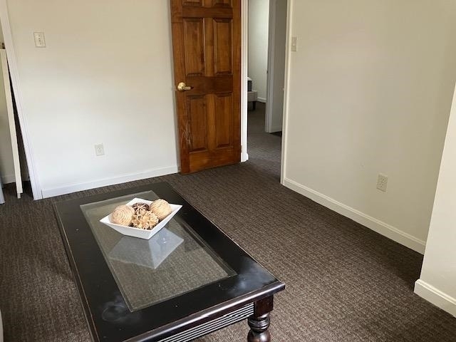 81 Portsmouth - Photo 6