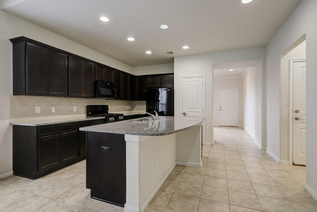 16617 Conner Creek Lane - Photo 5