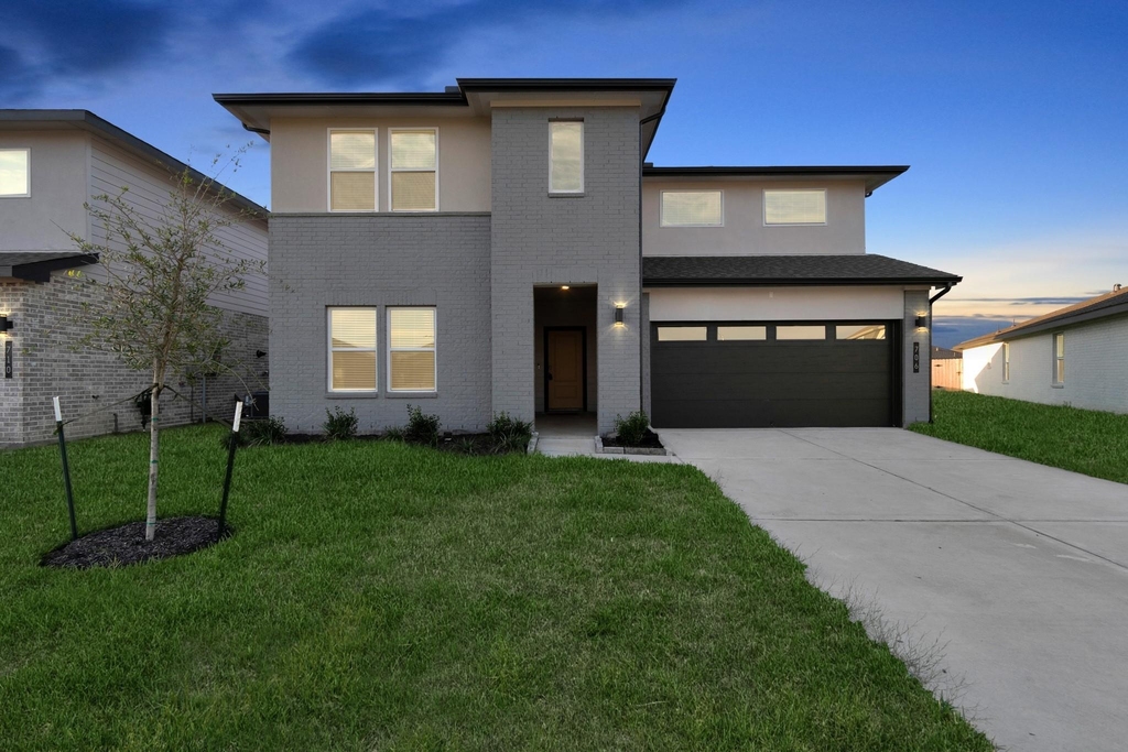 706 Boer Plains Drive - Photo 0