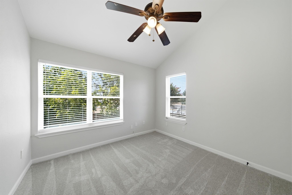 1535 Willow Bend - Photo 1