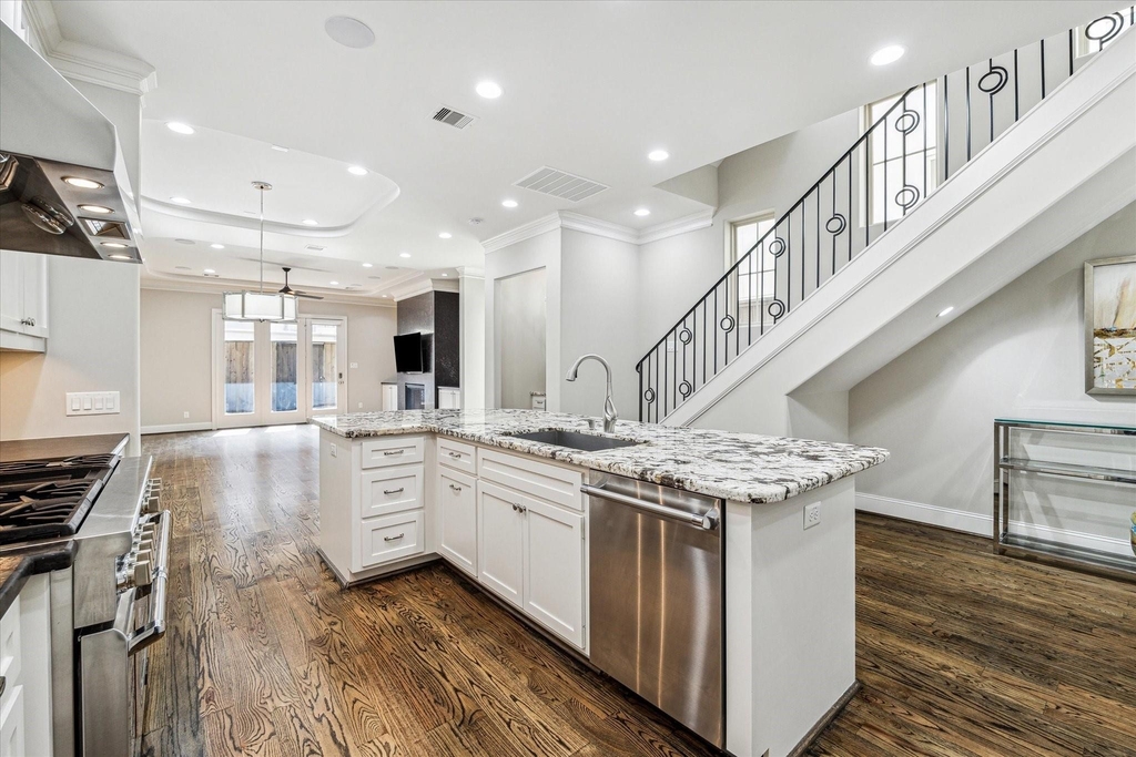 5025 Augusta Street - Photo 3