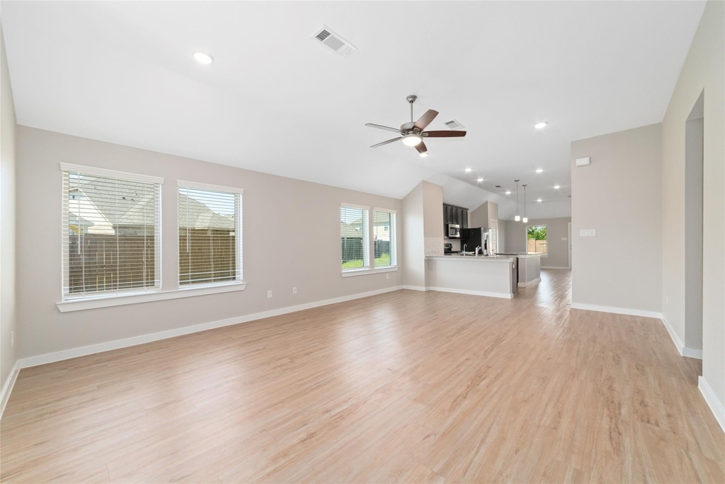 8326 Royal Breeze Drive - Photo 5