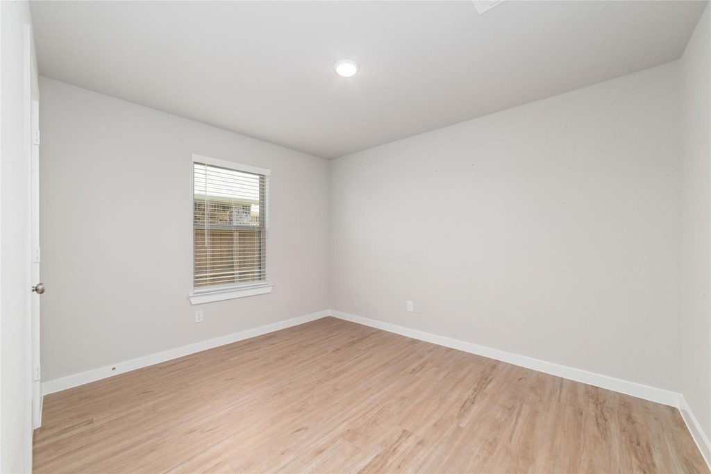 8326 Royal Breeze Drive - Photo 14