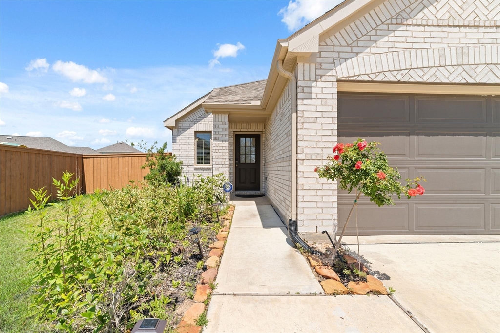 8326 Royal Breeze Drive - Photo 2